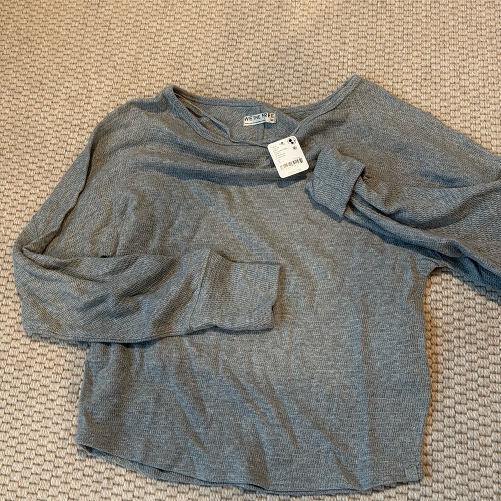 Free people. NWT long sleeve Tshirt.